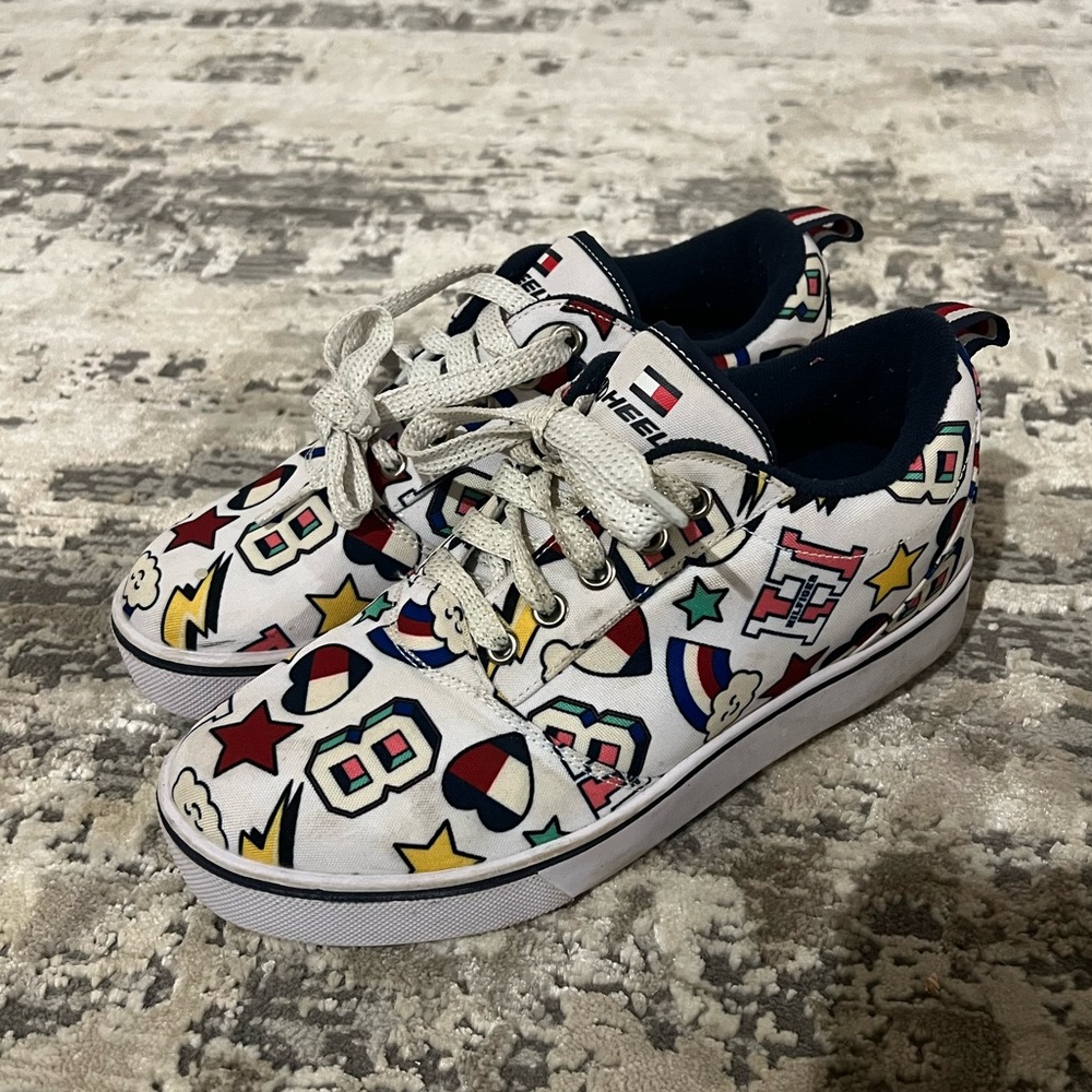 Tommy Hilfiger White Printed Heelys Sneakers Size 7 US